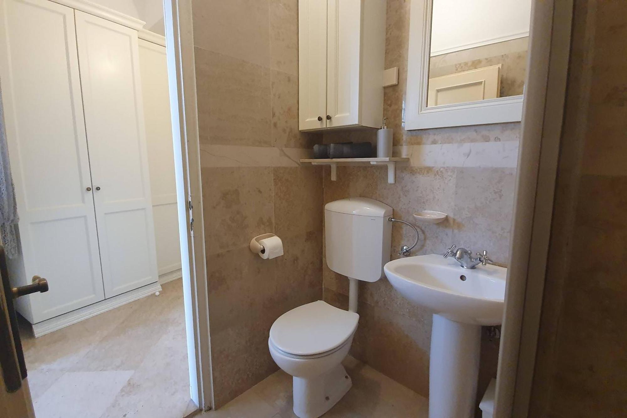 Family Friendly Apartments With A Swimming Pool Lovran, Opatija - 14178 Bilik gambar