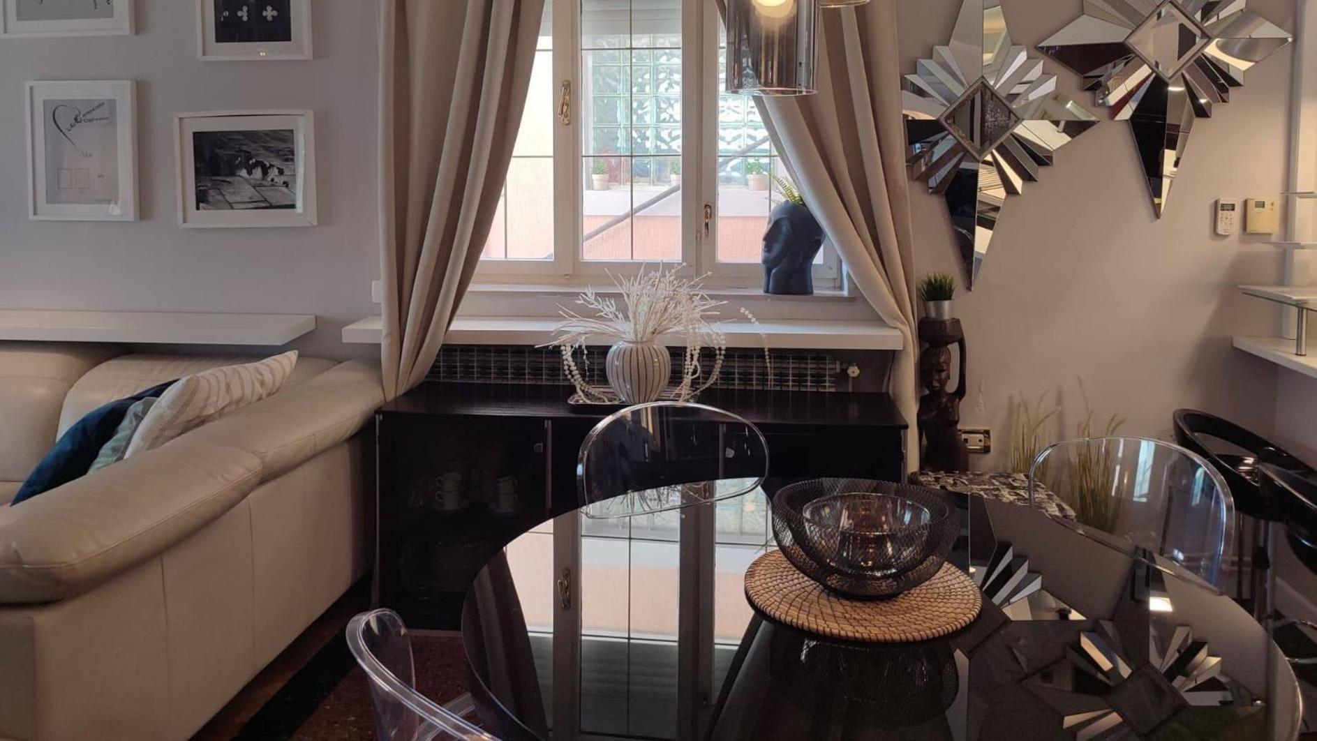Family Friendly Apartments With A Swimming Pool Lovran, Opatija - 14178 Bilik gambar