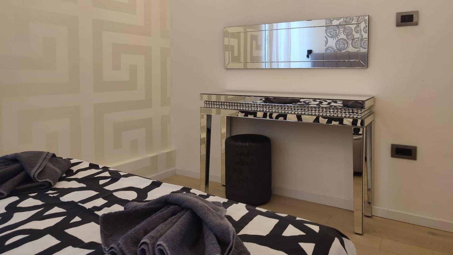 Family Friendly Apartments With A Swimming Pool Lovran, Opatija - 14178 Bilik gambar